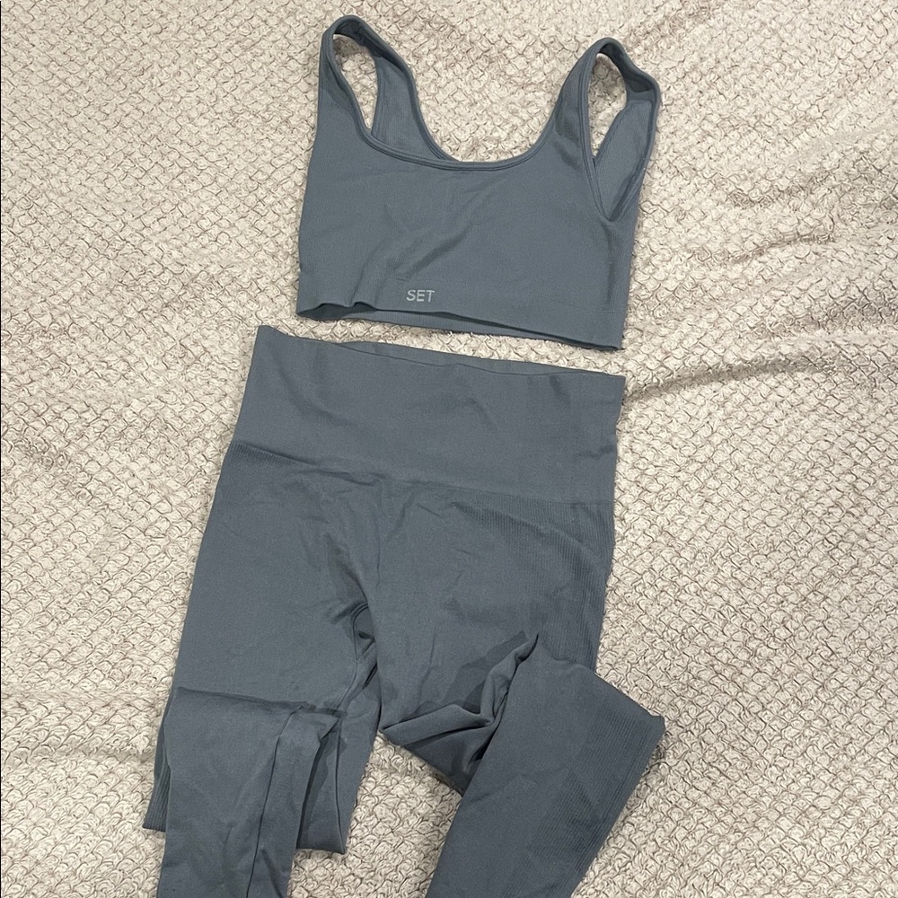 SET Active Blue Sports Bra and Leggings Set